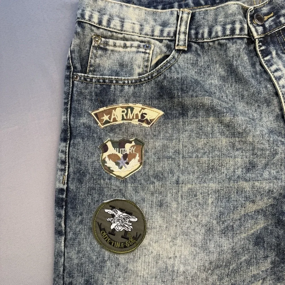 Finest‎ Thread Luxury Goods Mens Acid Wash Jean Shorts Size 40 Army Patches